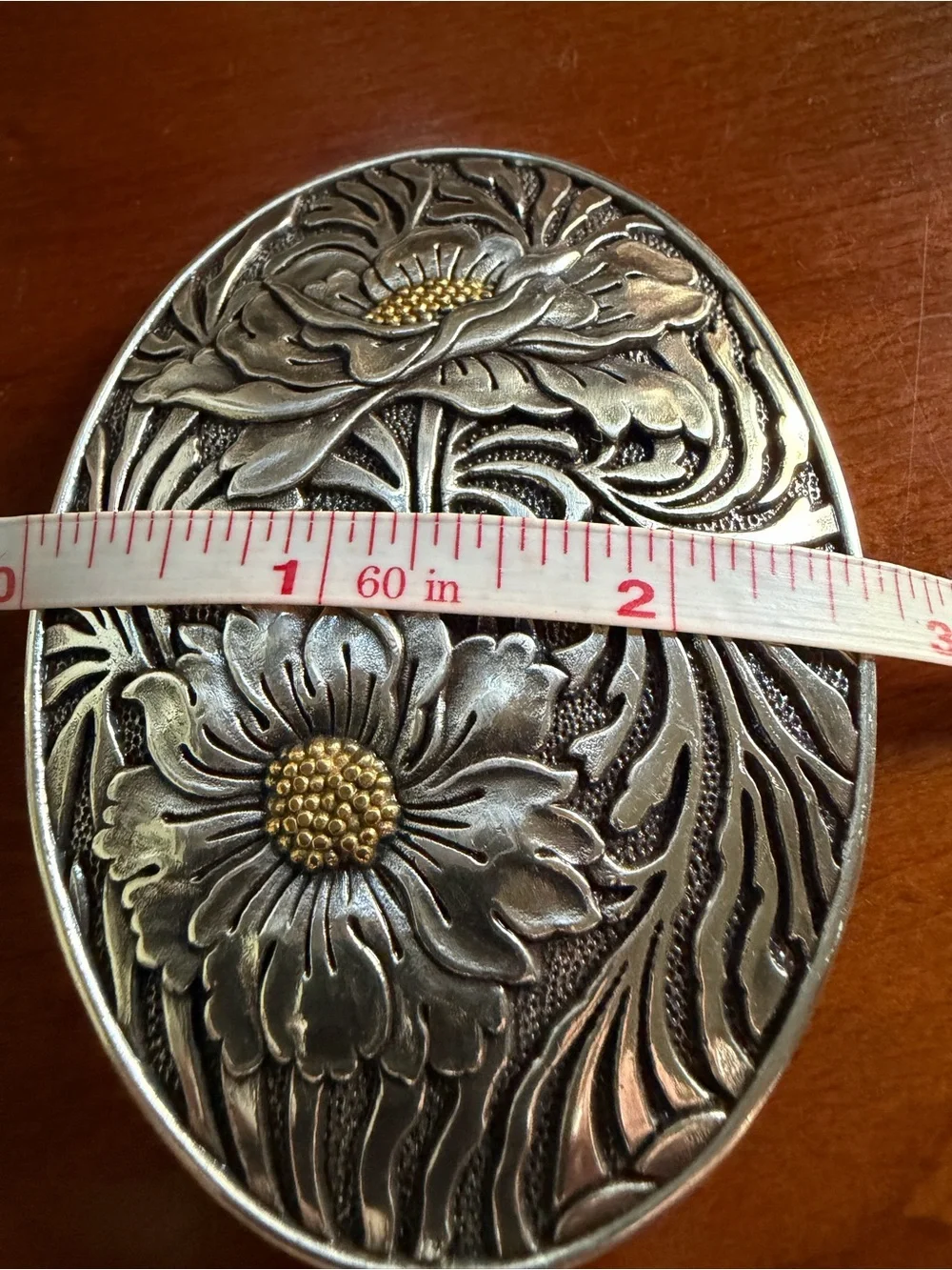 NEW Beautiful floral belt buckle